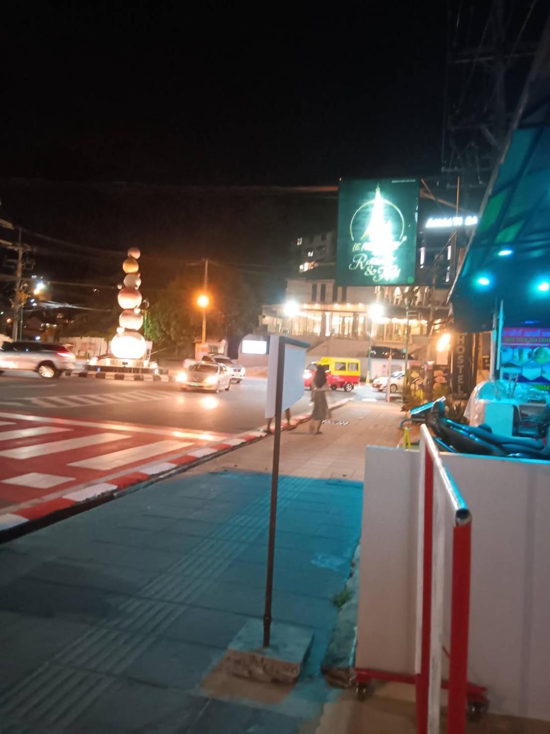 The Brown Boutique Patong Hotel Buitenkant foto