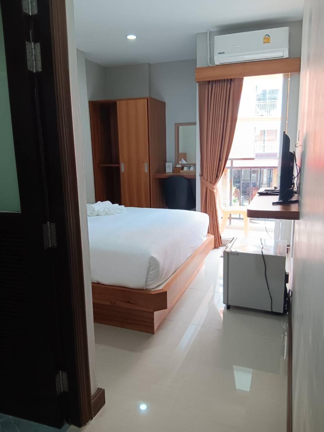 The Brown Boutique Patong Hotel Buitenkant foto